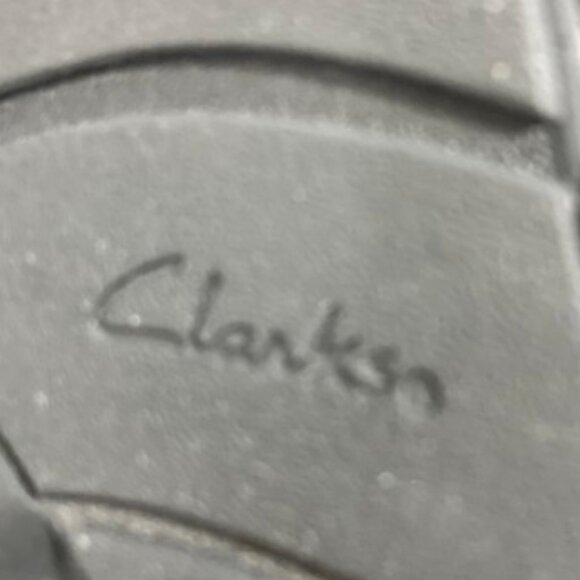 Clarks Gold Metallic Women’s Loafers sz 8.5 Shimmer Lightweight Slip-on Comfort - Picture 8 of 10